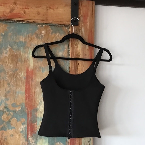 Black body shape corset - Picture 1 of 4